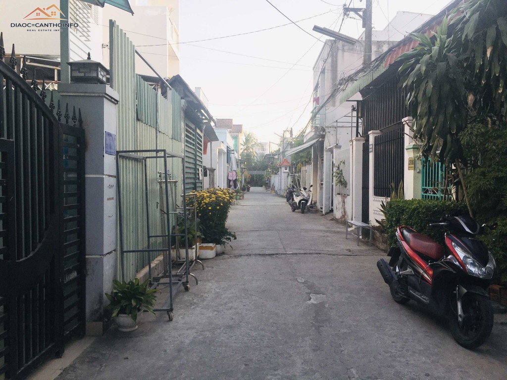 Nhà 1 trệt 2 lầu Hẻm 9 Phạm Ngọc Hưng, Cần Thơ. DT 80m2, lộ 4m, xe hơi tới nhà
