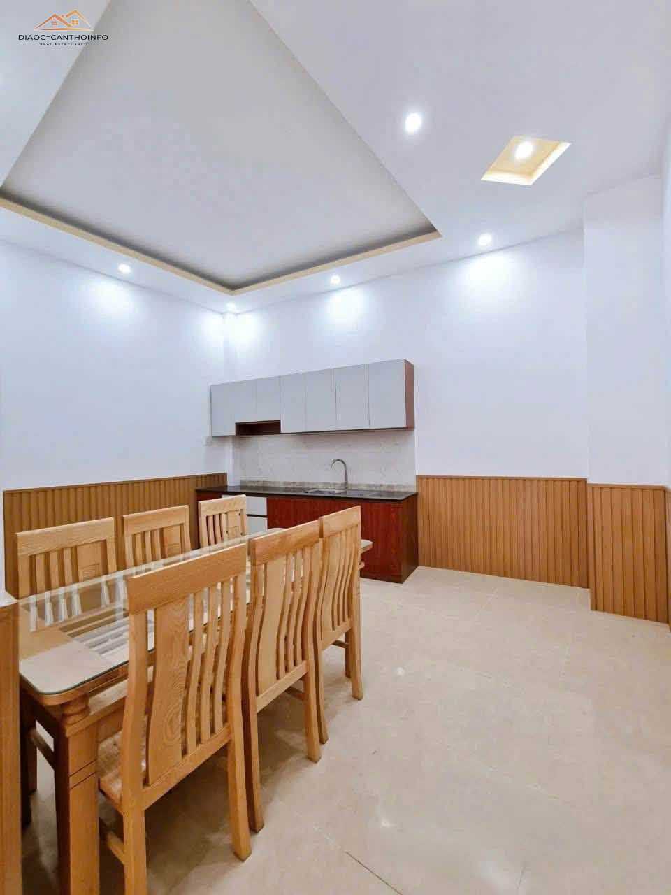 Nhà 1 Trệt 1 Lầu Mới Đẹp, Cách Hồ Bún Xáng 10M, P. Tân An, Cần Thơ