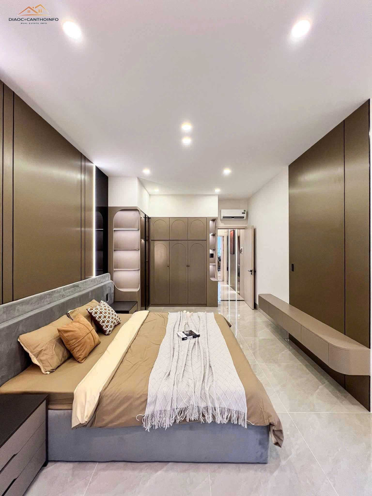 Nhà 2 Lầu Xây Mới, D14 KDC Hồng Loan, Cái Răng, Cần Thơ