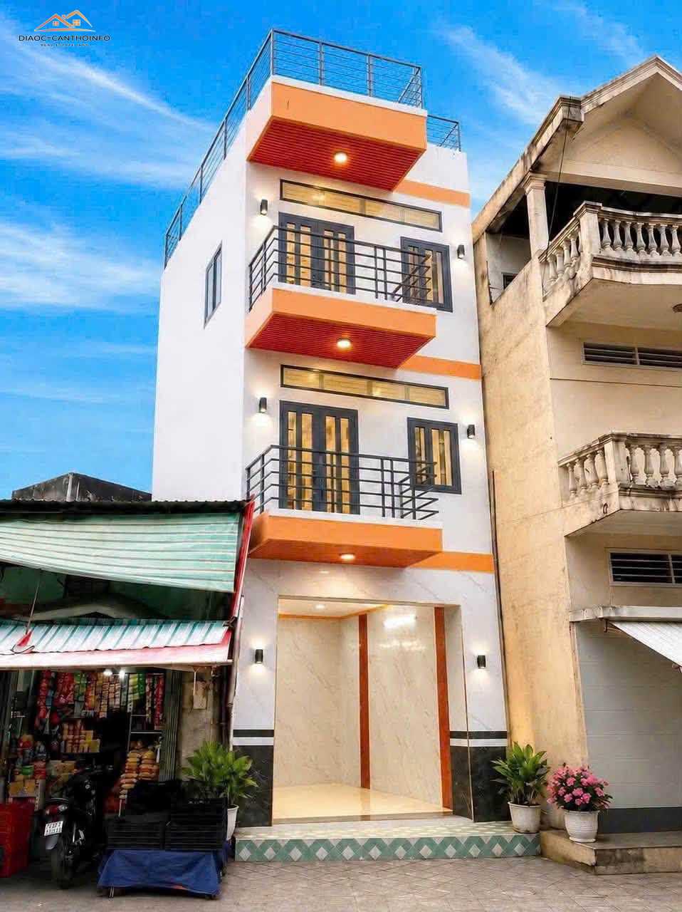 Nhà 2 lầu mặt tiền Đề Thám (ngay chợ Đề Thám), Ninh Kiều, Cần Thơ