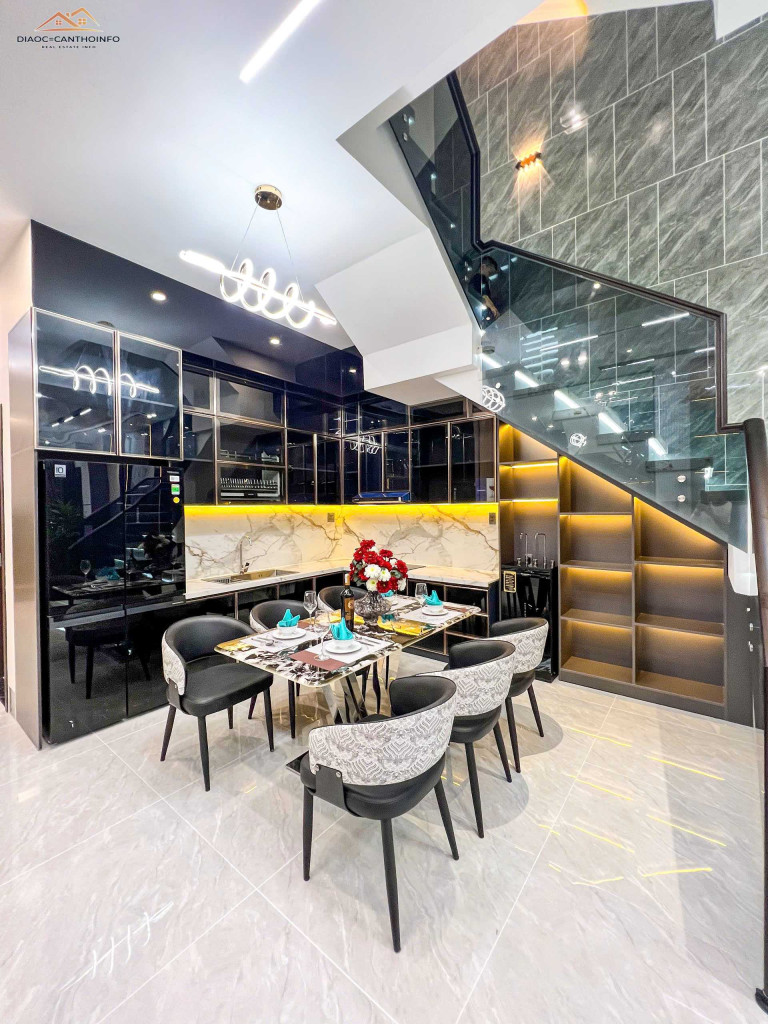 Nhà Phố Luxury 1 Trệt 2 Lầu Đường D15 KDC Hồng Loan, P. Cái Răng, Cần Thơ